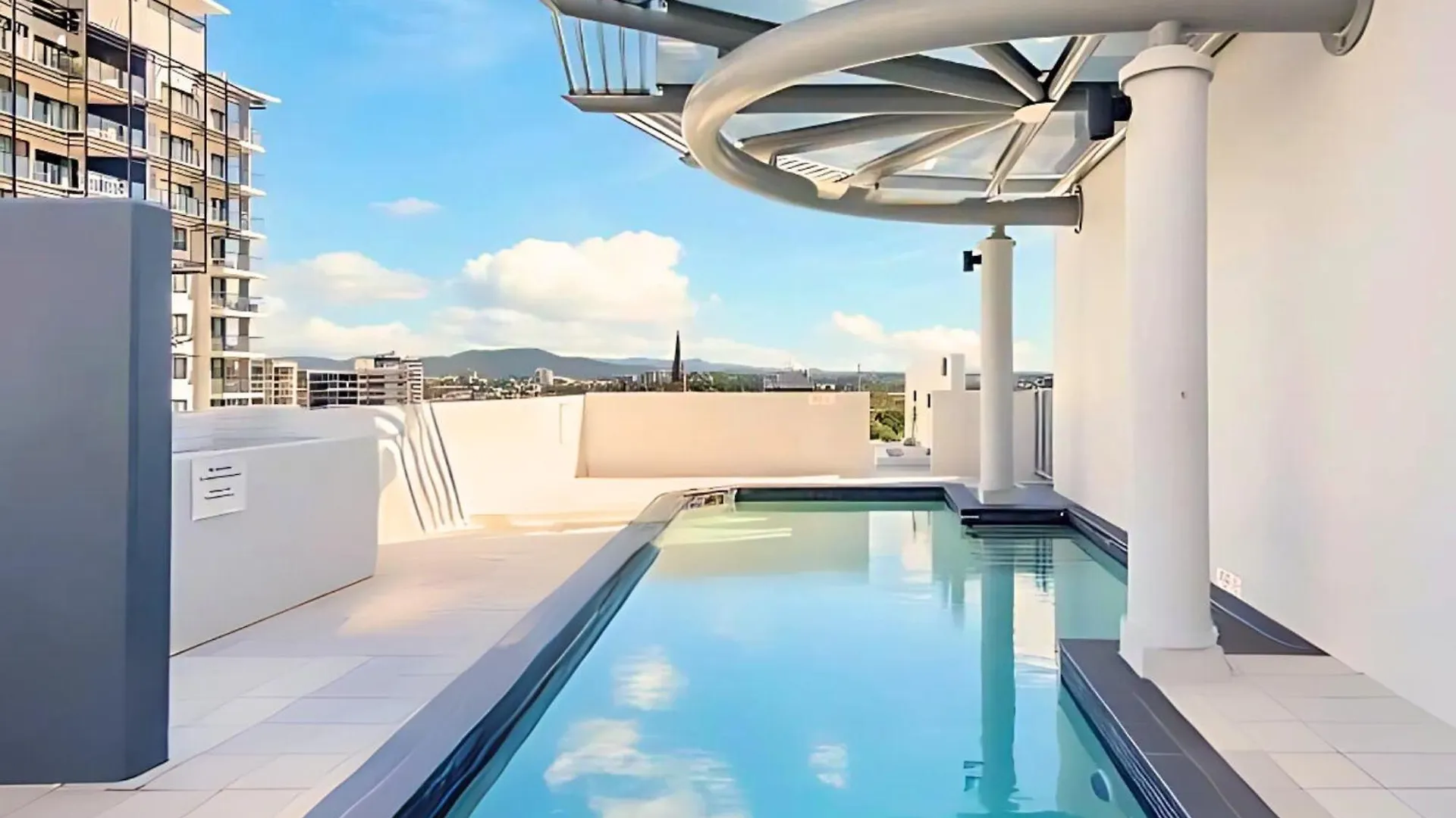 Metropolis Apartments Brisbane City