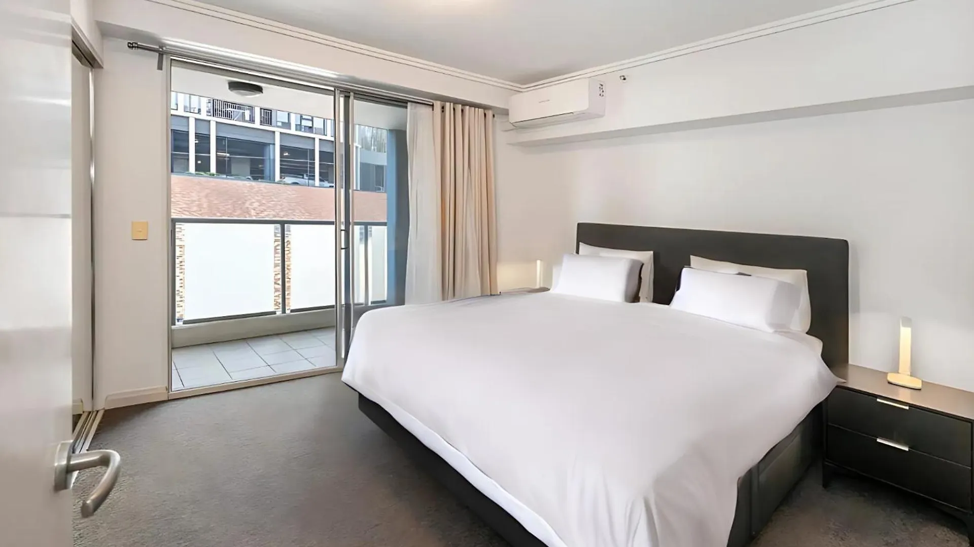Metropolis Apartments Brisbane City Avustralya